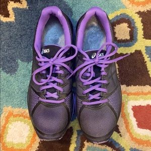 ASICS gel instinct 33